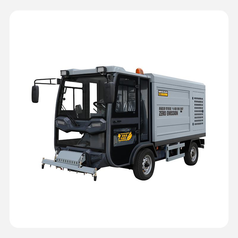 MN-H51四轮路面养护车（燃油泵）