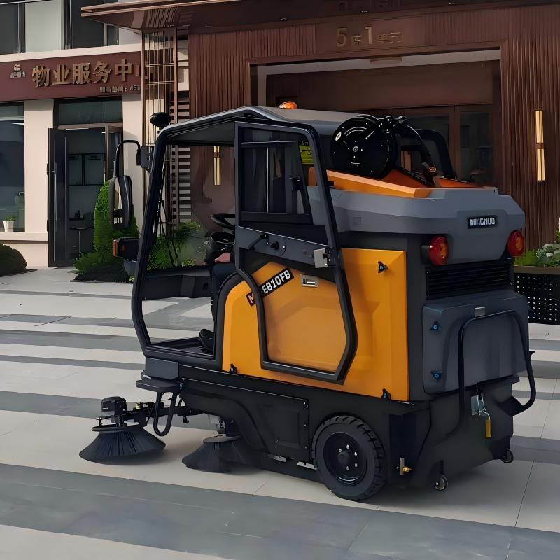 阜阳颖上县金色湖畔MN-E810FB电动封闭式大功率扫地机